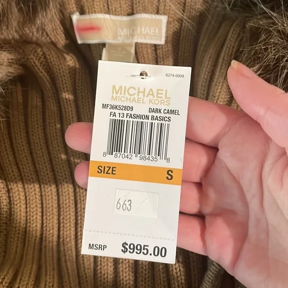 Michael Kors Real Fur Vest - Picture 4 of 4